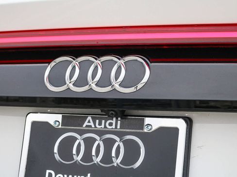 Used 2023 Audi Q8 Premium w/ Convenience Package image 12