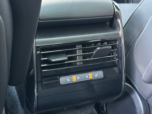 Used 2024 Land Rover Range Rover Sport SE AWD/4WD image 13