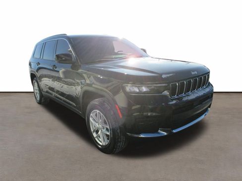 Used 2025 Jeep Grand Cherokee L Laredo w/ Luxury Tech Group I image 7