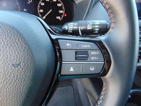 Certified 2026 Honda HR-V Sport image 17