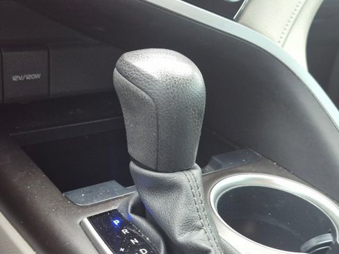 Used 2023 Toyota Camry LE FWD image 8