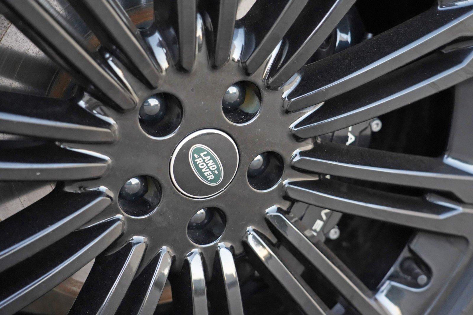 Used 2024 Land Rover Range Rover Long Wheelbase SE AWD/4WD image 63