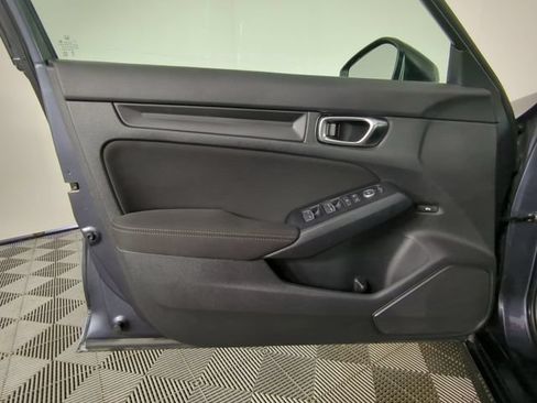 Used 2025 Honda Civic LX image 29