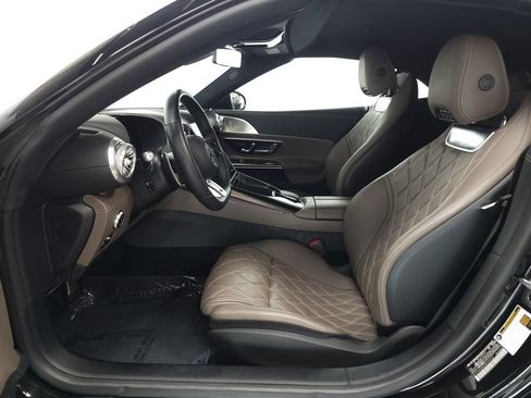 Used 2022 Mercedes-Benz SL 55 AMG 4MATIC w/ Driver Assistance Package image 9
