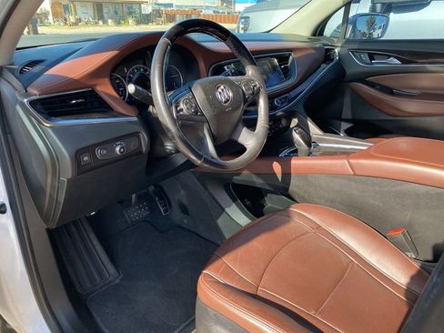 Used 2019 Buick Enclave Avenir w/ Avenir Technology Package FWD image 6