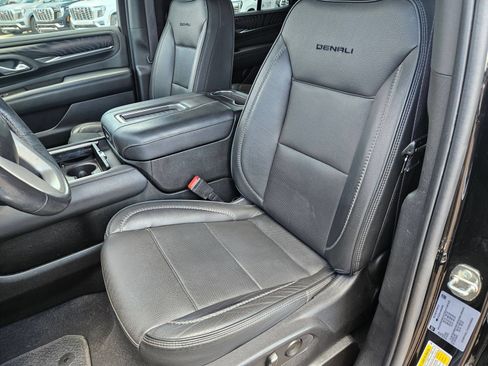 Used 2022 GMC Yukon Denali w/ Advanced Technology Package AWD/4WD image 22