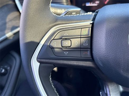 New 2026 Jeep Grand Cherokee Laredo image 17