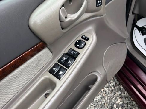 Used 2004 Chevrolet Impala LS w/ Preferred Equipment Group image 11