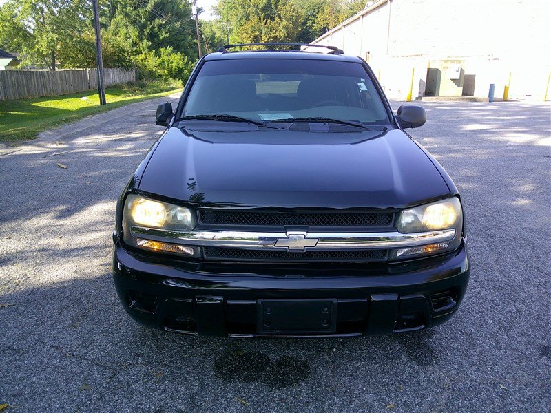 Used 2004 Chevrolet TrailBlazer LS w/ LS Preferred Equipment Group AWD/4WD image 8