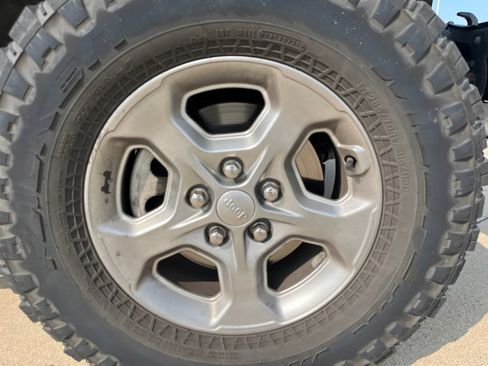 Used 2021 Jeep Wrangler Unlimited Sport AWD/4WD image 8