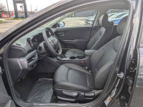 New 2026 Kia K4 EX FWD image 4