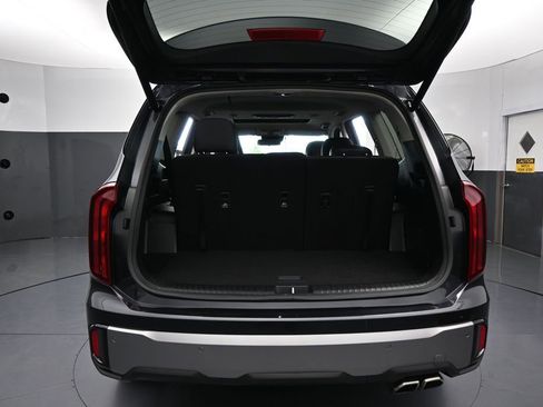 Used 2025 Kia Telluride S FWD image 45