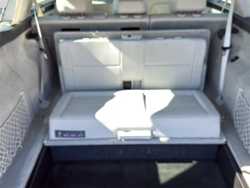 Used 2016 Mercedes-Benz E 350 4MATIC Wagon image 24