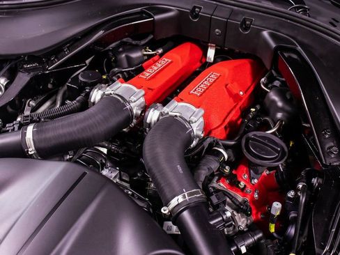 Certified 2024 Ferrari Roma Spider RWD image 59
