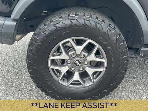 Certified 2024 Ford Bronco Badlands AWD/4WD image 19