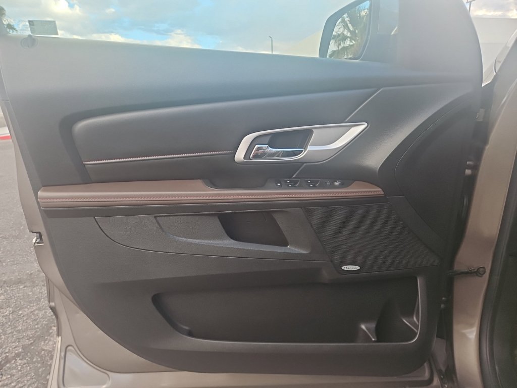Used 2011 GMC Terrain SLT FWD image 10