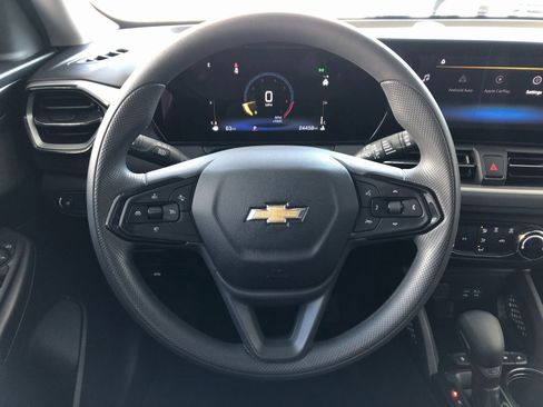 Certified 2025 Chevrolet TrailBlazer LS w/ LS Convenience Package image 17