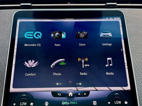 Used 2023 Mercedes-Benz EQE 350+ Sedan image 34