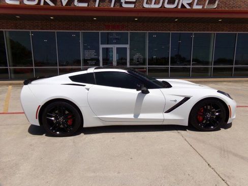 Used 2014 Chevrolet Corvette Stingray Coupe w/ 3LT Preferred Equipment Group RWD image 4