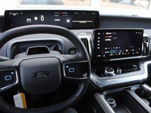 New 2026 Ford Expedition Platinum w/ Stealth Appearance Package AWD/4WD image 23
