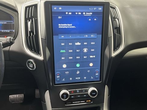 Used 2024 Ford Edge SEL image 16