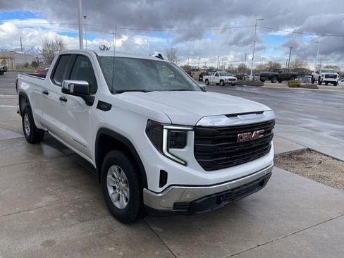 Used 2025 GMC Sierra 1500 Pro w/ Pro Value Package AWD/4WD image 7