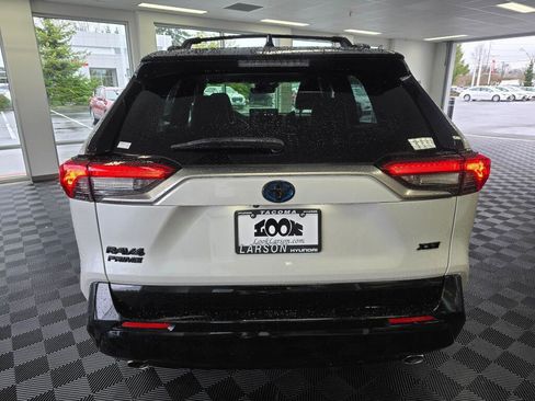 Used 2024 Toyota RAV4 XSE w/ Weather Package image 5