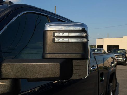 Used 2020 GMC Sierra 2500 Denali w/ Denali Ultimate Package AWD/4WD image 10