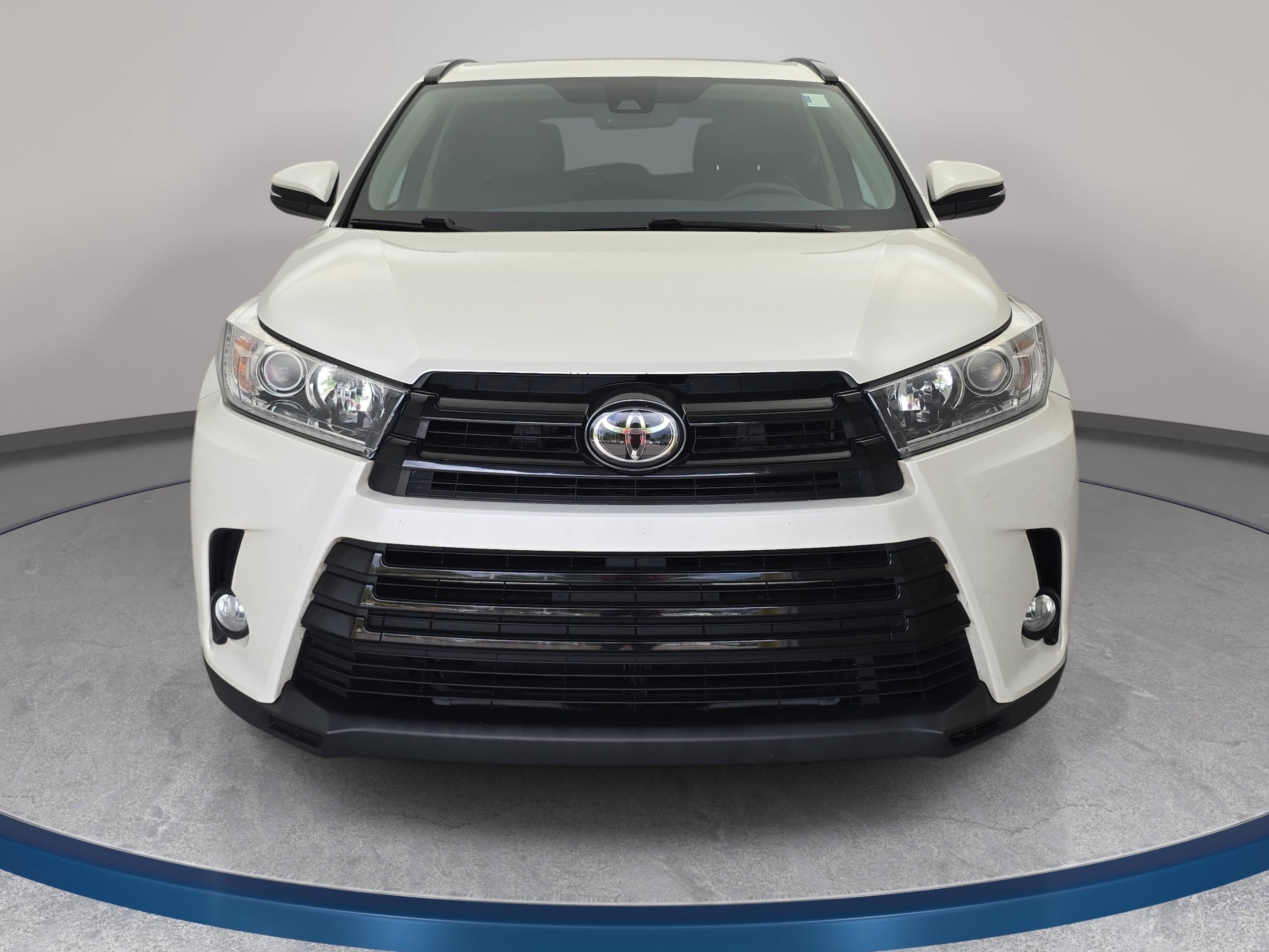 Used 2017 Toyota Highlander SE AWD/4WD image 2