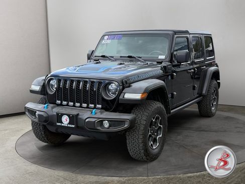 Used 2023 Jeep Wrangler Unlimited Rubicon 4xe w/ Cold Weather Group AWD/4WD image 3
