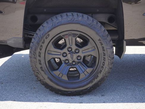 Used 2018 Chevrolet Silverado 1500 LT w/ All Star Edition AWD/4WD image 12