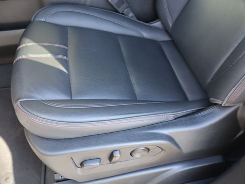 Certified 2024 Chevrolet Suburban RST w/ Luxury Package image 20