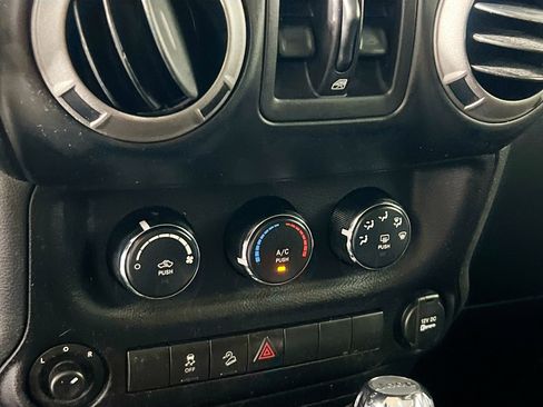 Used 2016 Jeep Wrangler Unlimited Sport w/ Quick Order Package 24S image 26