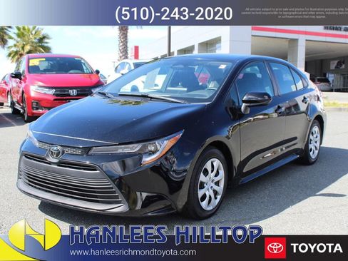 Used 2024 Toyota Corolla LE image 3