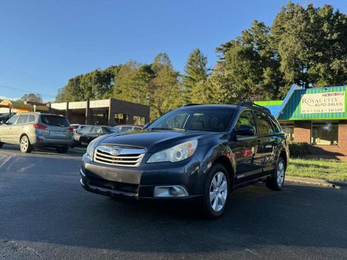 Used 2010 Subaru Outback 2.5i Premium image 1