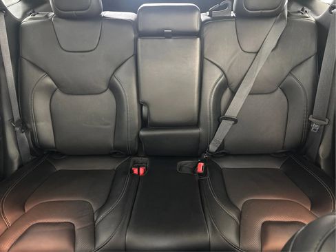 Used 2022 Jeep Cherokee Limited w/ Mopar Interior Package image 20