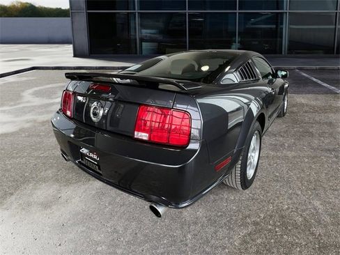 Used 2007 Ford Mustang GT Premium image 4