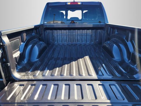 New 2026 RAM 1500 Big Horn w/ Night Edition image 7