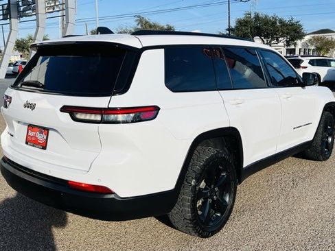 Used 2021 Jeep Grand Cherokee L Laredo image 6