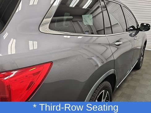Used 2021 Honda Pilot Touring image 10