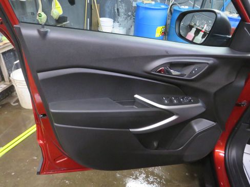 Used 2024 Chevrolet Trax LS image 15