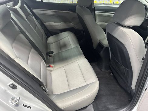 Used 2018 Hyundai Elantra Value Edition w/ Cargo Package FWD image 9