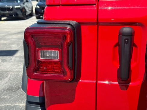 Used 2023 Jeep Wrangler Unlimited Rubicon 392 AWD/4WD image 10
