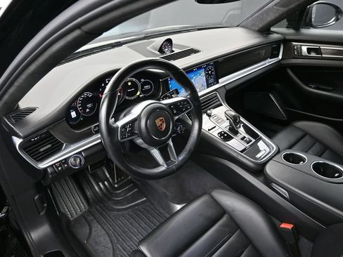 Used 2020 Porsche Panamera GTS AWD/4WD image 10