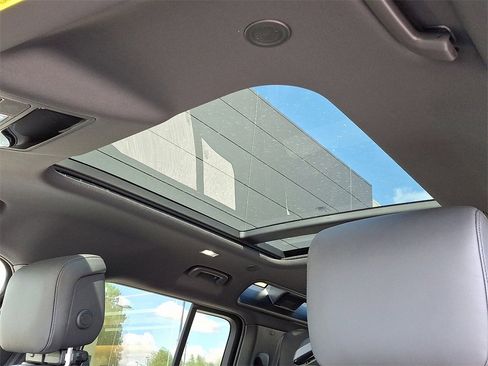 New 2025 Land Rover Defender 110 S image 11