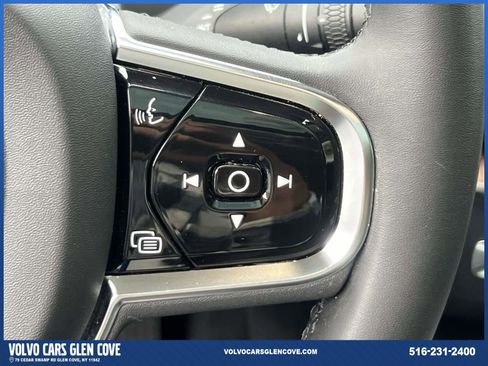 Used 2024 Volvo XC60 T8 Plus w/ Protection Package Premier image 22