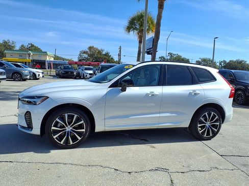 Certified 2024 Volvo XC60 B5 Plus w/ Protection Package Premier image 4