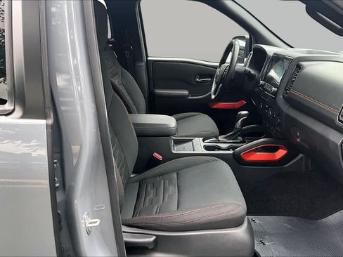 Used 2023 Nissan Frontier Pro-X w/ Pro Convenience Package RWD image 9