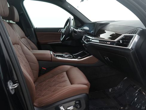 Used 2024 BMW X5 xDrive40i w/ M Sport Package image 15