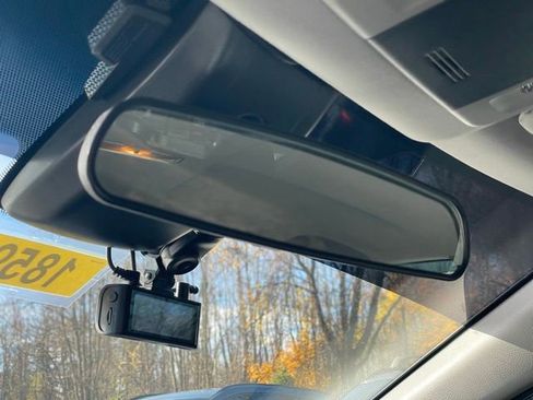 Used 2018 Toyota Camry L image 20